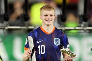 Kees Smit đang lọt vào tầm ngắm của các ông lớn châu Âu